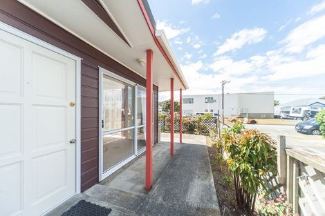 Photo of property in 2 Macalister Place, Miramar, Wellington, 6022