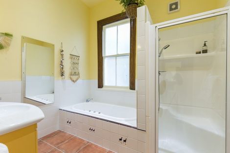 Photo of property in 115 Tasman Street, Mount Cook, Wellington, 6021