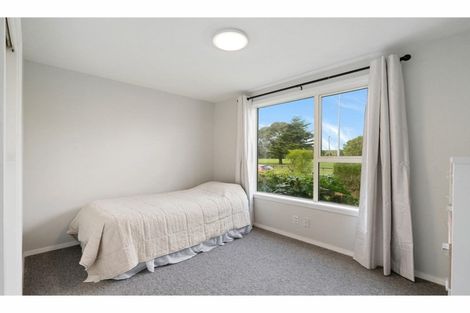 Photo of property in 36 Oakley Crescent, Hornby, Christchurch, 8042