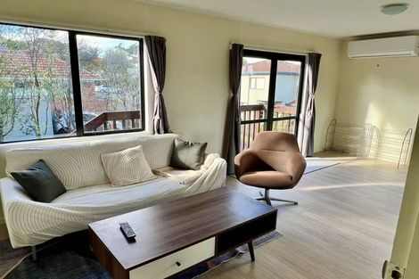 Photo of property in 2/10 Belmont Terrace, Milford, Auckland, 0620