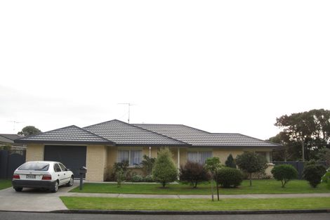 Photo of property in 2 Villa Grove, Paraparaumu, 5032