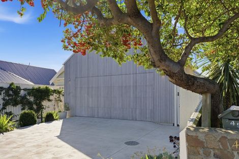 Photo of property in 41 Wiggins Street, Sumner, Christchurch, 8081