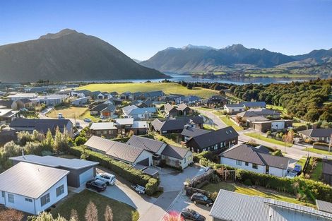 Photo of property in 47 Minaret Ridge, Wanaka, 9305