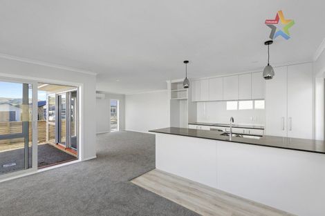 Photo of property in 6 Kairaumati Crescent, Kelson, Lower Hutt, 5010