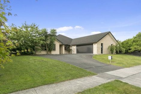 Photo of property in 23 Norfolk Drive, Cambridge, 3434