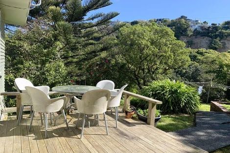 Photo of property in 42 Chaytor Street, Northland, Wellington, 6012