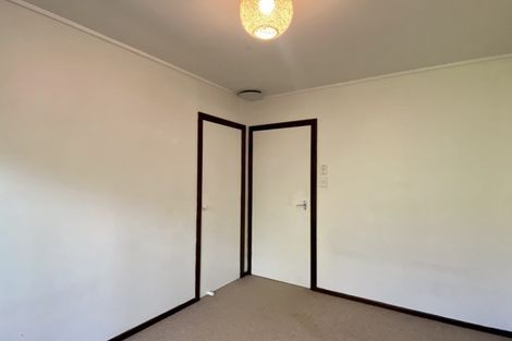 Photo of property in 15f2 Bloomsbury Grove, Newlands, Wellington, 6037