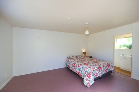 Photo of property in 11-13 Kuku Street, Te Awanga, 4102