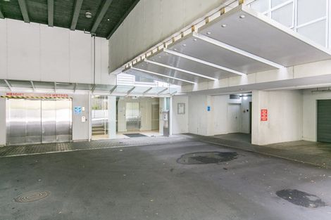 Photo of property in The Capital, 23/370 Oriental Parade, Oriental Bay, Wellington, 6011