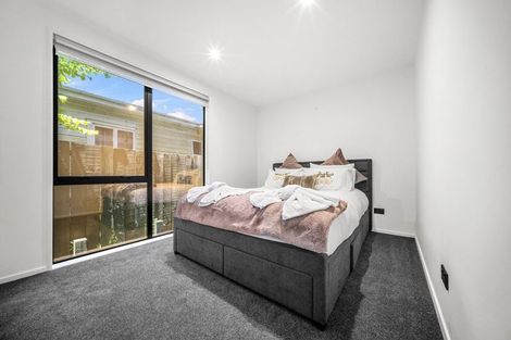 Photo of property in 25f Oteha Valley Road, Northcross, Auckland, 0632