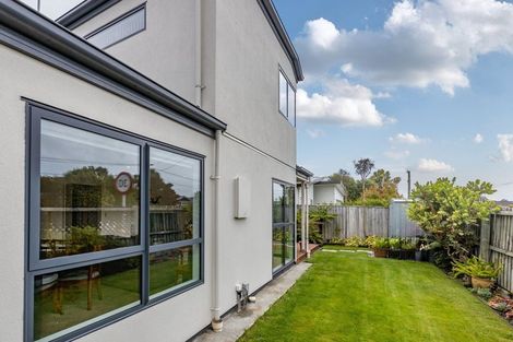 Photo of property in 39 Tennyson Street, Sydenham, Christchurch, 8023