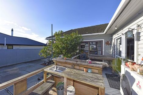 Photo of property in 146 Wainoni Road, Avondale, Christchurch, 8061