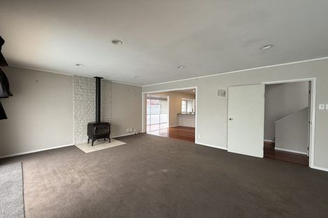 Photo of property in 607 Beach Road, Rothesay Bay, Auckland, 0630