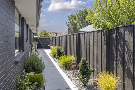 Photo of property in 14 Awarua Road, Pegasus, 7612
