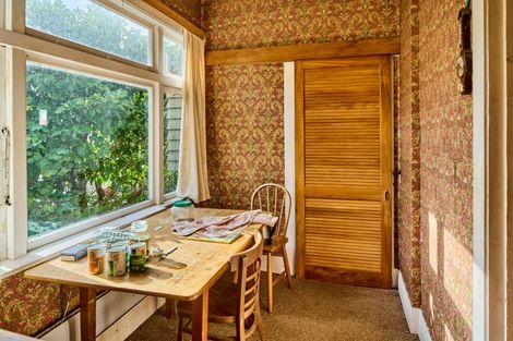 Photo of property in 9 Nikau Street, Eastbourne, Lower Hutt, 5013
