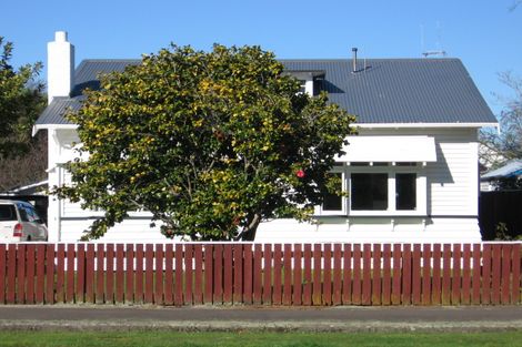 Photo of property in 42 Fitchett Street, Palmerston North, 4410