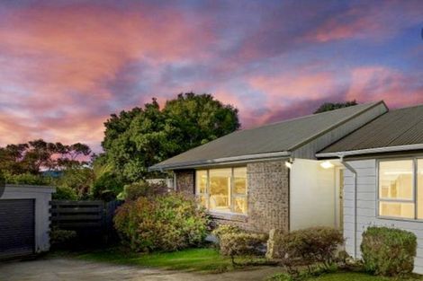 Photo of property in 19b Hicks Close, Whitby, Porirua, 5024