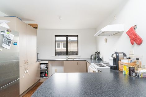 Photo of property in 32 Cambridge Street, Milson, Palmerston North, 4414