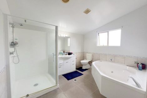 Photo of property in 20u4 Ruakiwi Road, Hamilton Lake, Hamilton, 3204