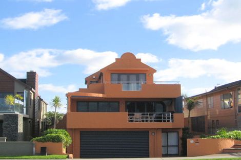 Photo of property in 84 Marine Parade, Mount Maunganui, 3116