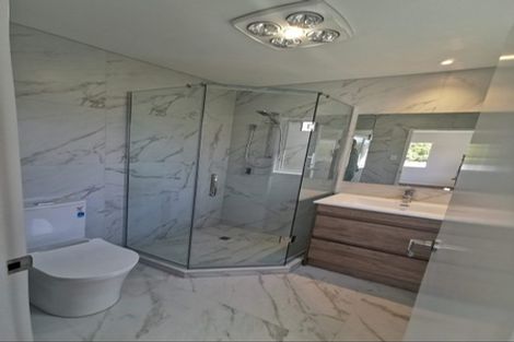 Photo of property in 1 Justin Place, Te Atatu Peninsula, Auckland, 0610