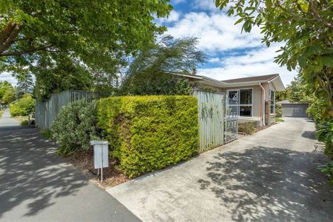 Photo of property in 39 Kent Lodge Avenue, Avonhead, Christchurch, 8042