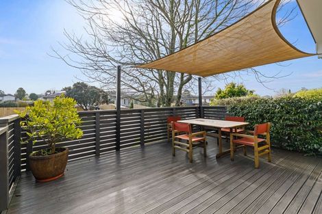 Photo of property in 47 Marvon Downs Avenue, Pakuranga Heights, Auckland, 2010