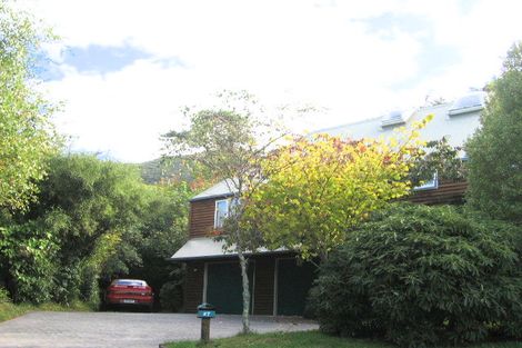 Photo of property in 27 Thurleigh Grove, Karori, Wellington, 6012