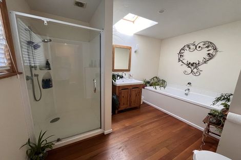 Photo of property in 23 Cresswell Avenue, Governors Bay, Lyttelton, 8971