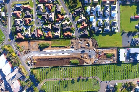 Photo of property in 39 Tapuwae Way, Mangere Bridge, Auckland, 2022