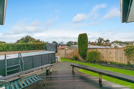 Photo of property in 31i Kaiwaka Road, Waiuku, 2123