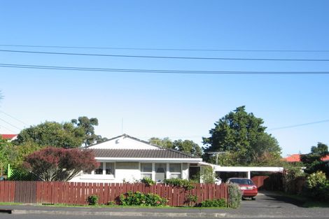 Photo of property in 2/98 Maich Road, Manurewa, Auckland, 2102