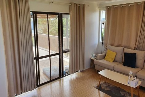 Photo of property in 45 Hassan Drive, Massey, Auckland, 0614