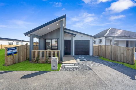 Photo of property in 12 Woven Place, Karaka, 2113
