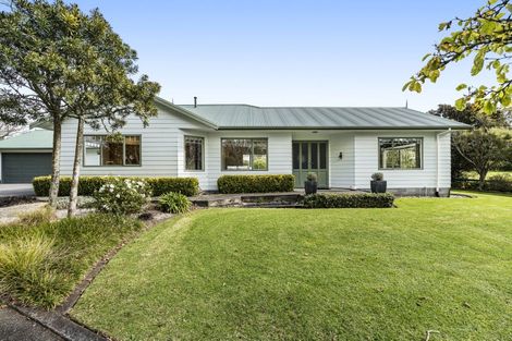 Photo of property in 484 Corbett Road, Lepperton, New Plymouth, 4373