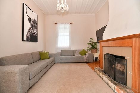 Photo of property in 28 Rata Street, Helensville, 0800