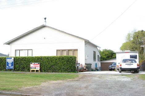 Photo of property in 8 Miranda Street, Stratford, 4332