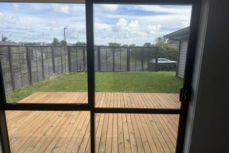 Photo of property in 15 Grapnel Street, Silverdale, 0932