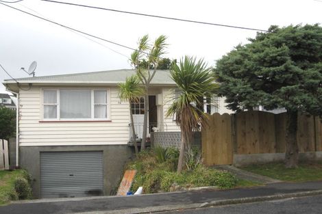 Photo of property in 36 Oswald Crescent, Paparangi, Wellington, 6037