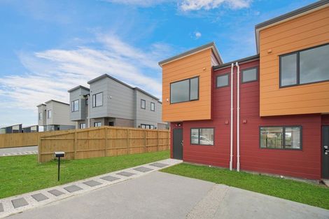 Photo of property in 8a Poruru Close, Papakura, 2110