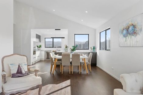 Photo of property in 40 San Prospero Crescent, Henderson, Auckland, 0612