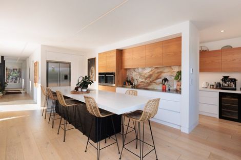 Photo of property in 210 Oceanbeach Road, Mount Maunganui, 3116