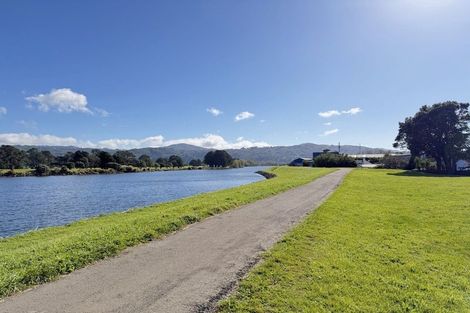 Photo of property in 25 Pirie Crescent, Moera, Lower Hutt, 5010