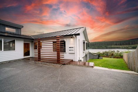 Photo of property in 32 Korari Crescent, Mangakino, 3421