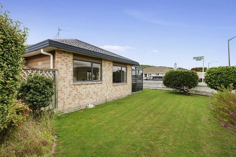 Photo of property in 1 Elena Place, Welcome Bay, Tauranga, 3112