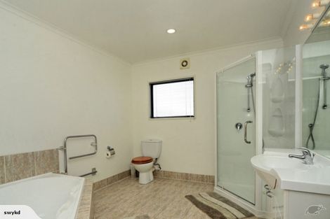 Photo of property in 7 Glenreagh Place, Torbay, Auckland, 0630