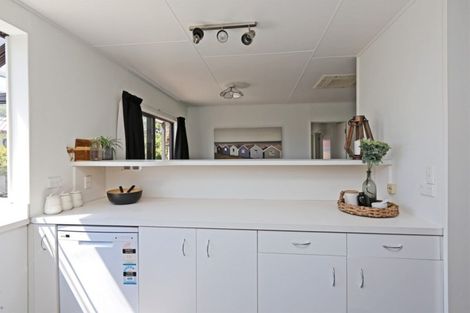 Photo of property in 24 Whiting Crescent, Greenmeadows, Napier, 4112