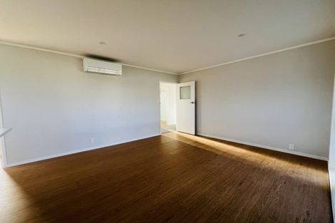 Photo of property in 54 Chelburn Crescent, Mangere East, Auckland, 2024