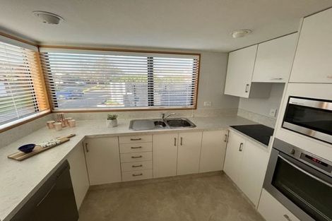 Photo of property in 1/33a Cricklewood Place, Avonhead, Christchurch, 8042