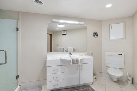 Photo of property in 28 Molyneux Close, Whitby, Porirua, 5024